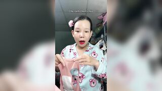 Em gái hướng dẫn sử dụng miến dán lồn