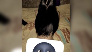 Nhẹ nhàng doggy em rên không thành tiếng vì sướng