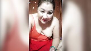 Chị mb dâm đãng khoe hàng vú to lồn thâm  nứng lồn thèm cặc trai trẻ