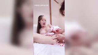 Thấy Trai Đẹp Lồn Liền Rỉ Nước