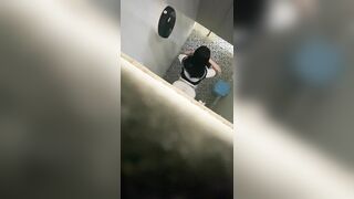 Bé học sinh Nhật tại VN