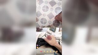 Em gái chưa có mọc lông lồn ngon trên omety