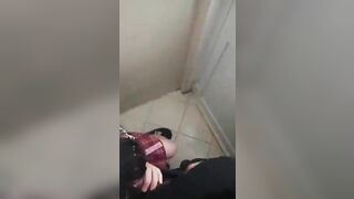 Lén chịch vợ bạn trong toilet P2