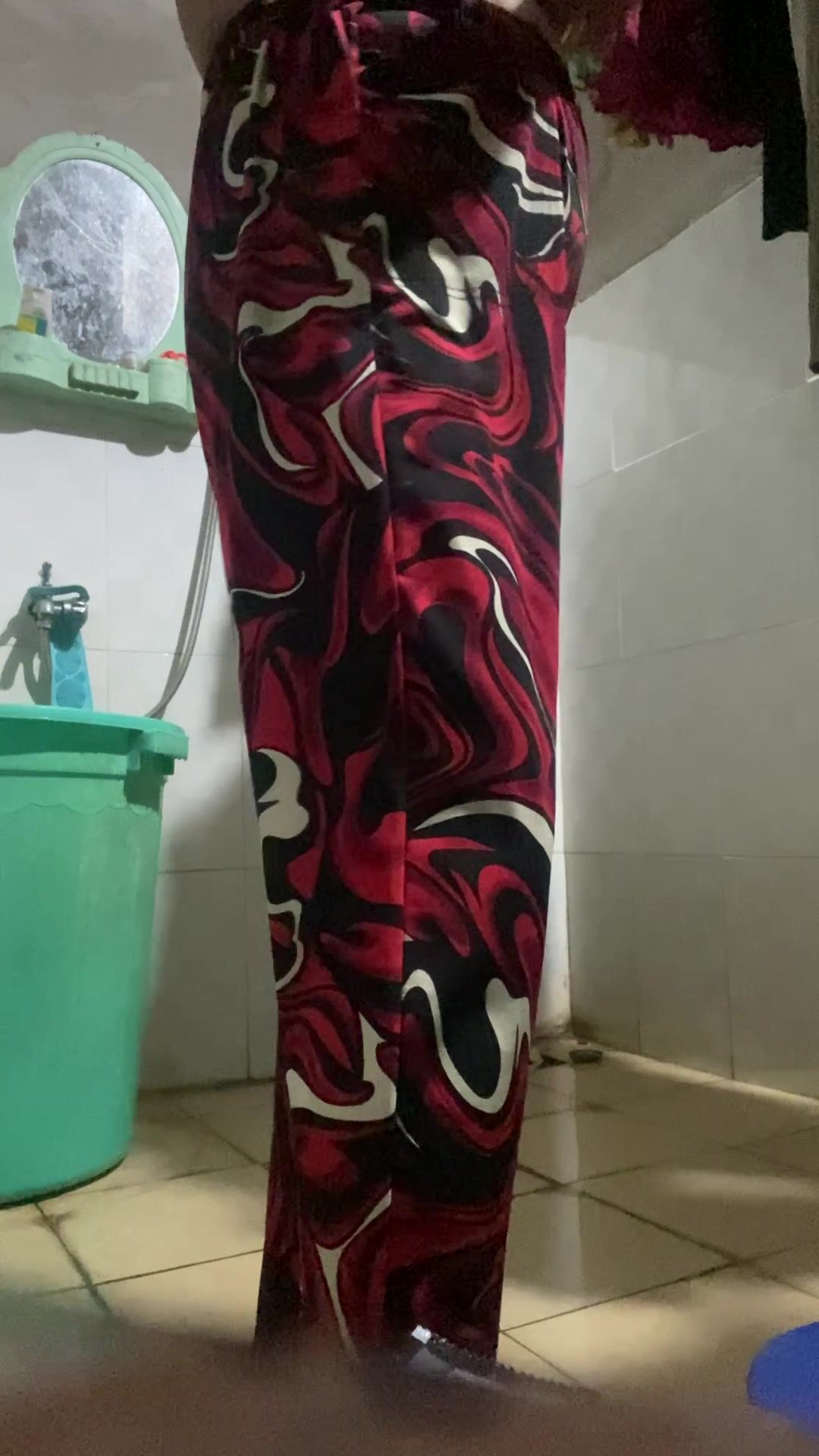 Quay lén mẹ vợ u62 p2