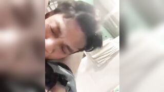 Ông bác chưa vợ lần đầu được biết mùi lồn lao vào bú lấy bú để đứa cháu họ