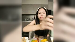 2 Lucky-2k6 em gái xinh live show nói chuyện 22.9.24