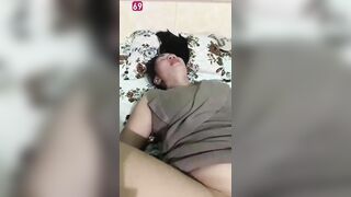 Read 100%, Nhét cả bàn tay vào Lồn Bác Họ Chán chồng Vú to