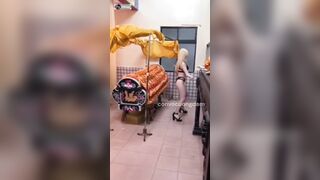 Độc lạ China, thằng cháu có hiếu gọi dancer về nhảy sexy móc lồn trước linh cữu ông