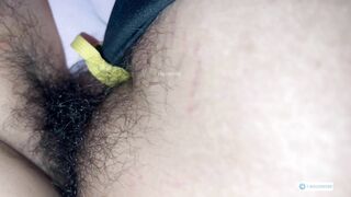 Anh họ chim ngắn lén đút vào bím nhỏ em đang ngủ