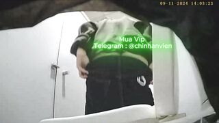 Seri Quay Lén Các Em Văn Phòng Đi Tè
