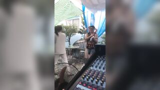 Độc lạ Sai Gòn, Họp Lớp Bú Vú Sờ lồn nhau giữa Quán ăn bin phát hiện