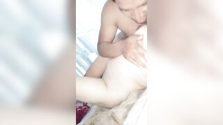 Cu găm bi làm máy bay mê mẩn
