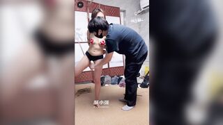Em loli mình dây đeo kính cận bị hấp dâm bao dâm kích thích hàng non ngon