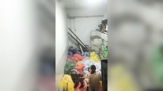 Clip Sex Học Sinh Địt Nhau Trong Phòng Dụng Cụ Bị Phát Hiện
