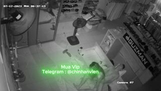 Hack Camera Tối rủ người yêu về trông quán móc lồn lên đỉnh