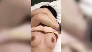 Quay lén em học sinh hàng ngon thì bị phát hiện bắn tinh vào lồn