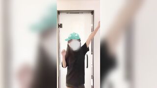 Em học sinh đú trend