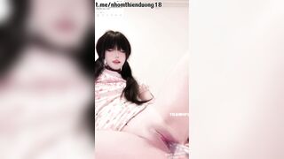 " em nứng quá à....."