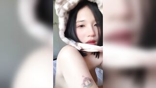 Em Phương Nhi 2ka6 Dùng Vòi Xịt Thủ dâm Gạ chịch bạn trai