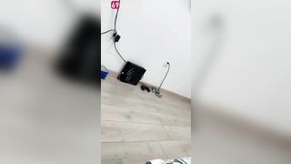 Đang cưỡi thì chim anh bé quá bị chệch nhịp làm em cười