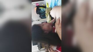 Cô bạn thân đang mút thì em đòi cưỡi