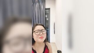 Cô giáo thư