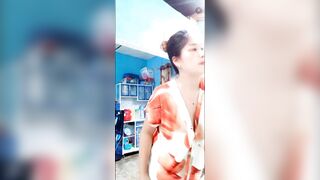 Mẹ thằng bạn thân u50 vú to lồn ngon thủ dâm khoe hàng kiếm tiền 1 2 3 2