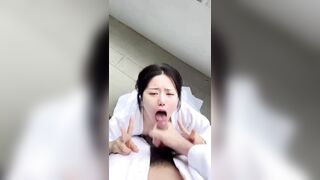 Nữ dược sĩ nhí nhảnh bú cu nhuốt tinh