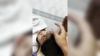 Cô nàng công sở có sở thích bú cu