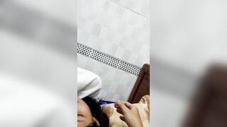 Cô nàng công sở có sở thích bú cu