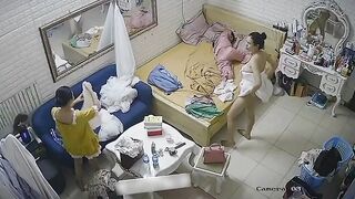 Hách cam xem hàng xóm cởi chuồng đi quanh nhà vú to mông bự hàng ngon