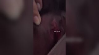 Bú Mút Liếm lồn con bạn Chát Sex qua Điện Thoại Chuppy Ngon bị phát hiện