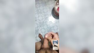 sục cu cùng người lạ