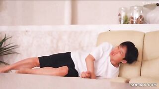 Em trai mới lớn bị chị gái sửa điều hoa gạ địt bú cặc dâm đãng cưỡi con cặc kích tích