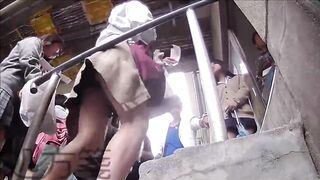 Quay lén dưới váy các em gái Nhật P9