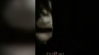 Cặp đôi tìm cảm giác kích thích địt nhau ngay trong xe