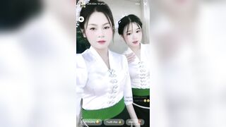 Dùng ai bắn Tinh lên mặt học sinh cấp 2