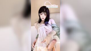 ladyboy cặc to thủ dâm