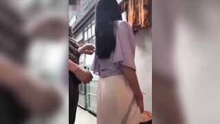 Dụ địt con bạn thân khi vào nhà nó chơi khi bố mẹ vắng nhà