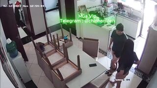 Hack Camera Cặp đôi nứng lồn tụt quần địt nhau dưới bếp