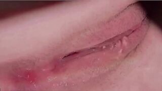 Lồn dâm rỉ nước