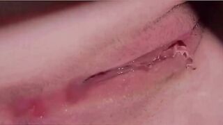 Lồn dâm rỉ nước