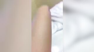 bạo dâm cái lồn múp nhiều nước móc có vài cái nước đã bắn tung tóe rồi