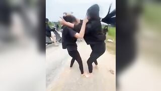 Đánh ghen lột đồ Thanh Hóa