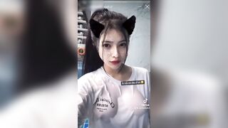 Em xinh địt khoẻ thế mày chịu sao đc