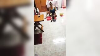 Em trai may mắn gạ địt chị hàng xóm dâm vú to lồn múp thấy cặc là nứng lồn