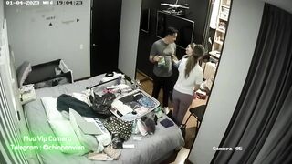 Hack Camera Vợ dâm rủ bạn về chịch tại phòng cho chồng tức