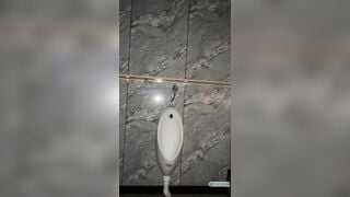 E gái xinhđẹp k mặc đồ ra cv livetream show hàng rồi vào nvs nam đứngđái nhìn dại vcl