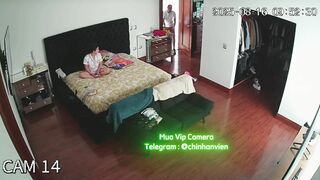 Hack Camera Cha Dượng tranh thủ lúc vợ ra ngoài để địt con riêng của vợ
