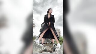 Gạ đit em gái dâm chubby ở ngoài đường vú to lồn múp siêu dâm đãng